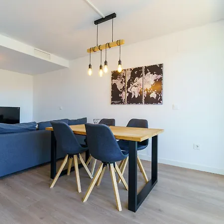 Appartement Modern Apartment With Lake Views