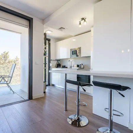 Modern Apartment With Lake Views Mijas