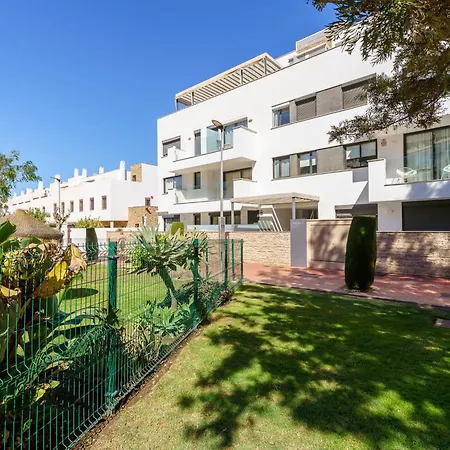 Modern Apartment With Lake Views * Mijas